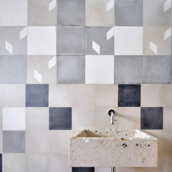 Remedios tiles, single color tiles and sink by Huguet
