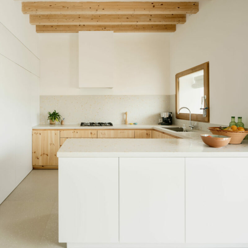Huguet terrazzo kitchen tops and wall-cladding general view